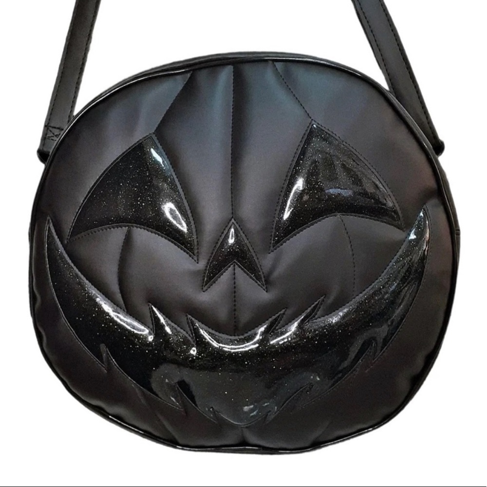 Nara Prado pumpkin cross body